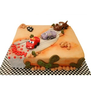 Cars Şimşek Pist Pastası
