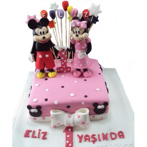 Mickey ve Minnie Pastası